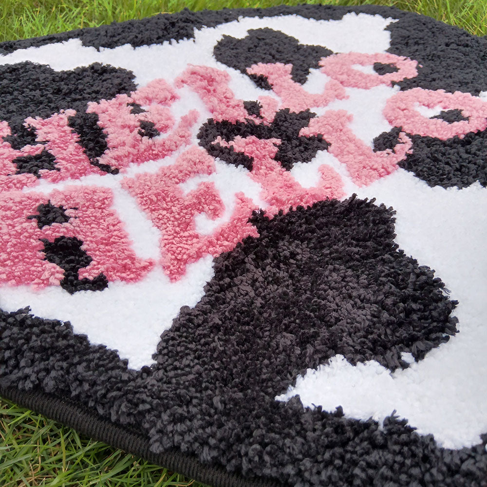 "HELLO HELLO" Dairy Cow Tufted Rug